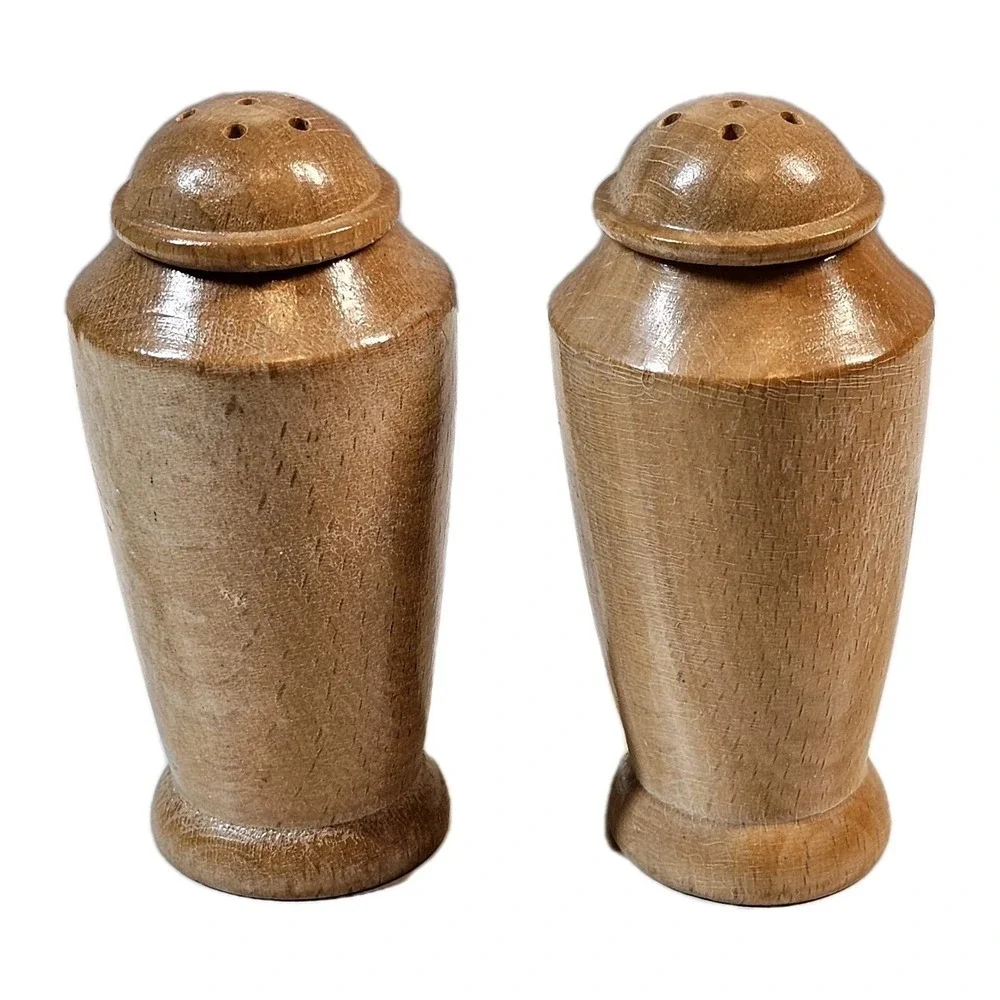 Wooden Vintage Turned Salt and Pepper Shakers Set Japan Minimalist Modern Simple
